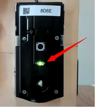 halo smart lock flashing light while resetting