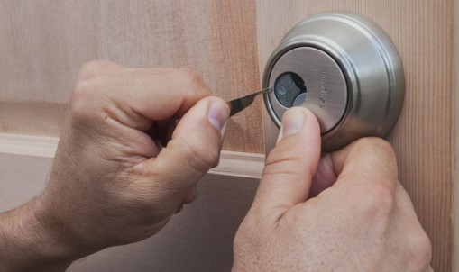 Kwikset Deadbolt Not Turning Smoothly