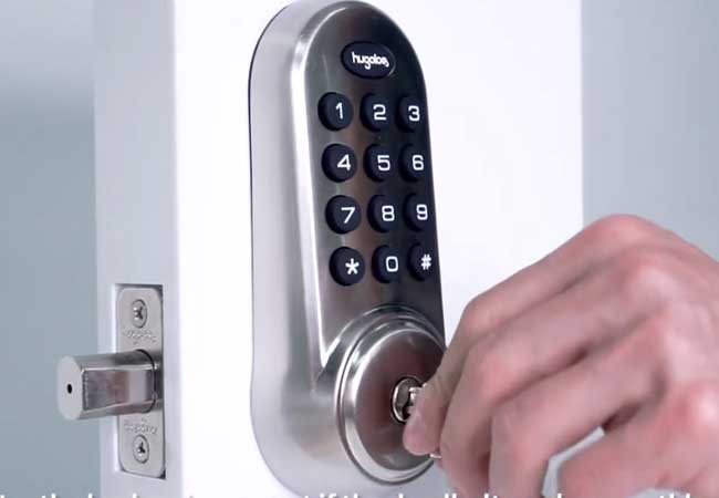hugolog smart lock change code